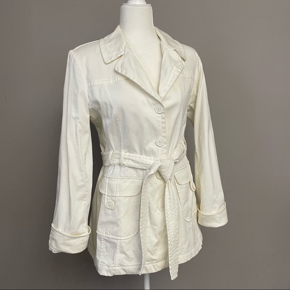 1 Madison White Cotton Floral Lined Belted Trench Coat Size M